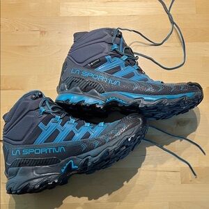 La Sportiva Women’s Gray and Blue Gortex Hiking Boots